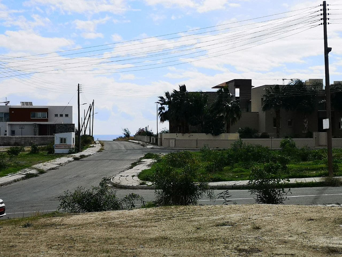 Land in Limassol