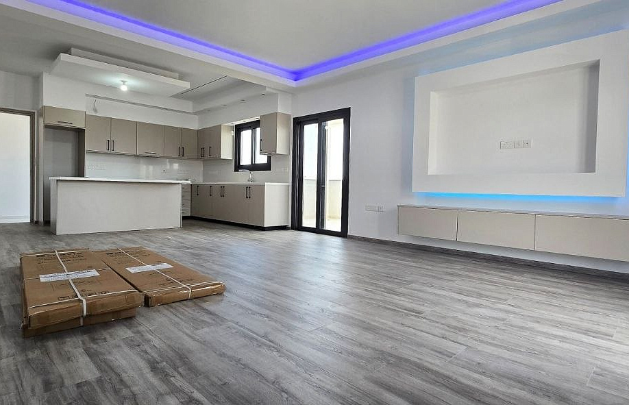 Apartment, 3 bedrooms — 2