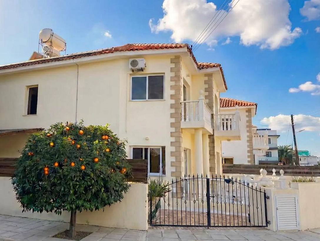 Дом в Ларнаке