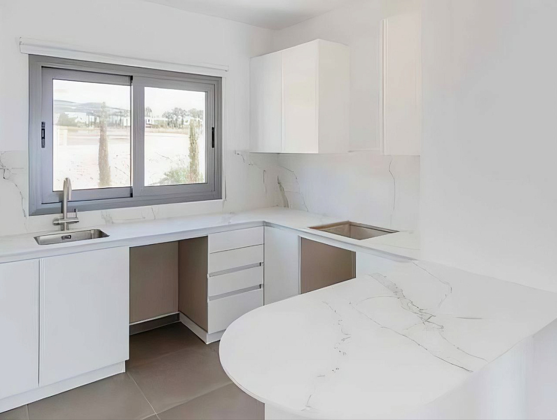 New flat in Paphos