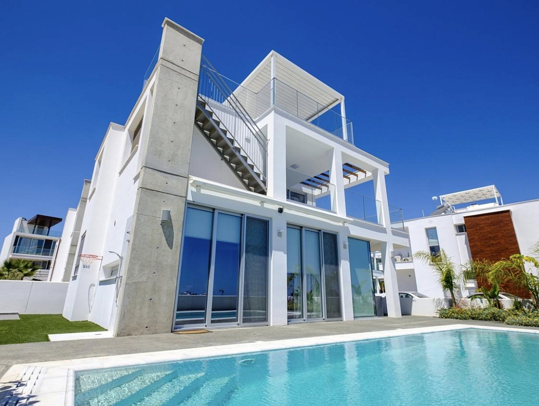 New villa in Famagusta