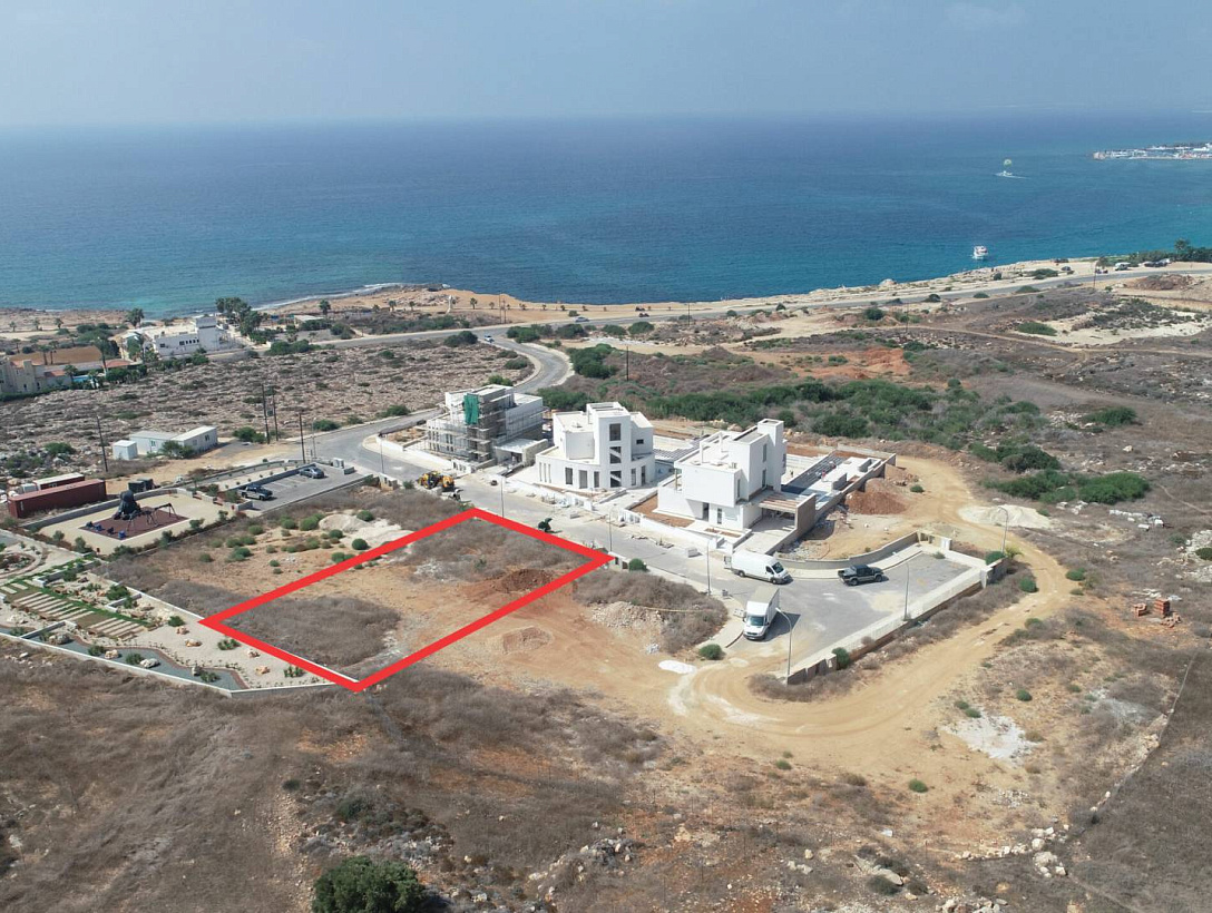 Land in Famagusta