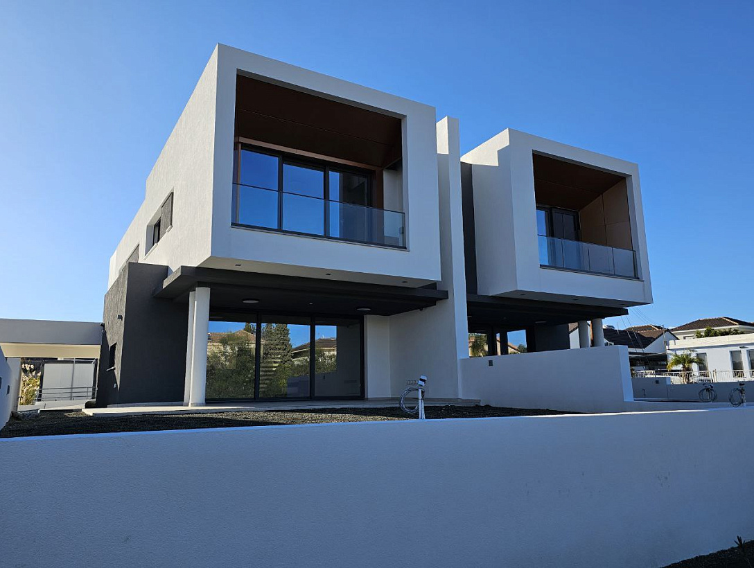 New villa in Limassol