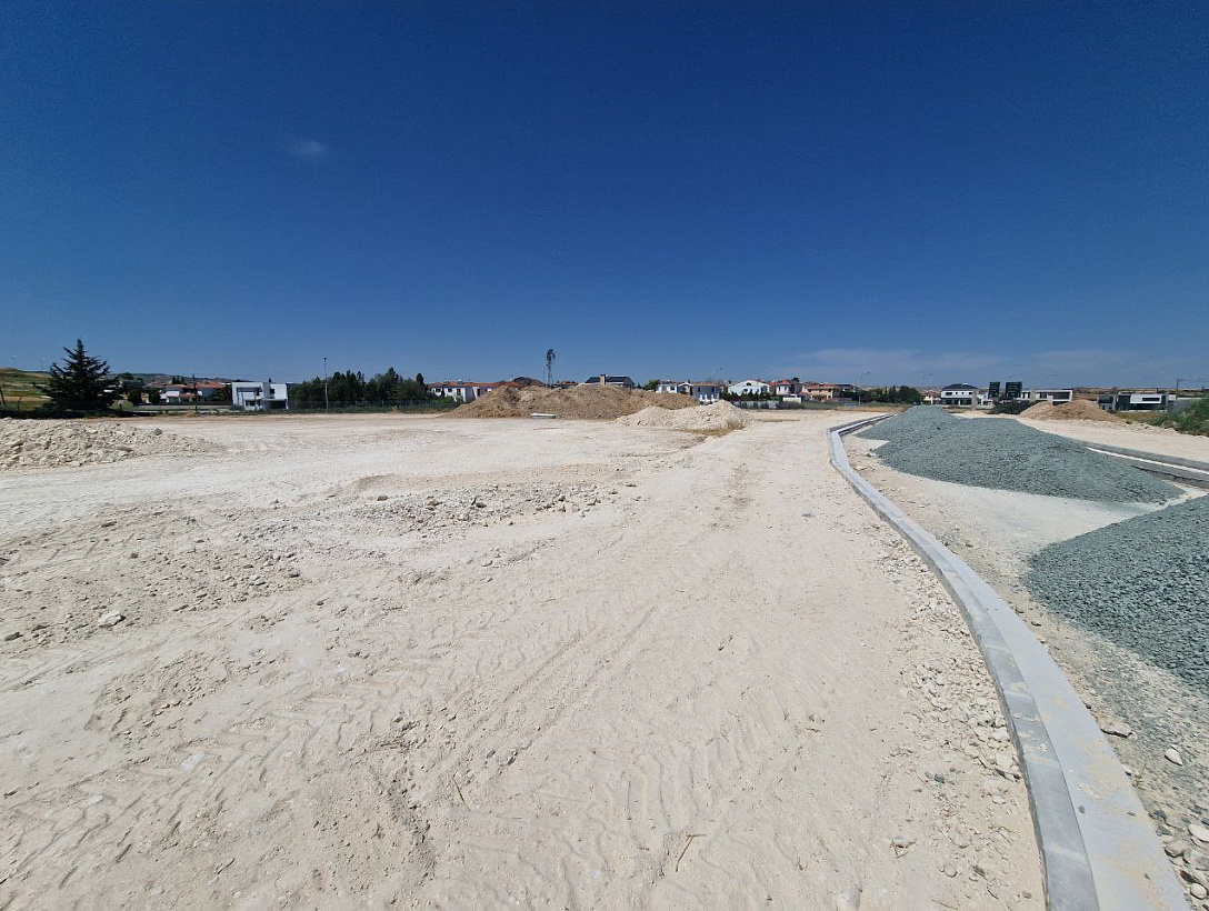 Land in Larnaca