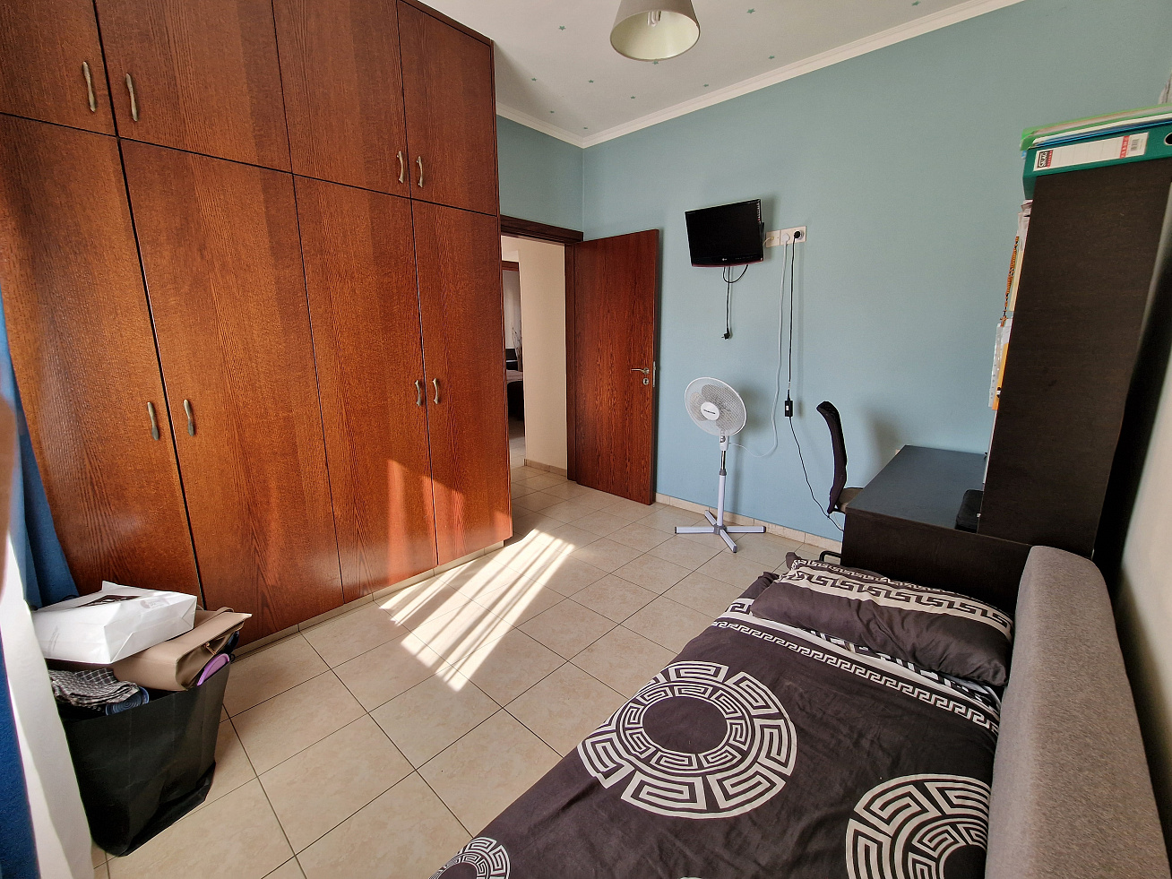 Photo 12