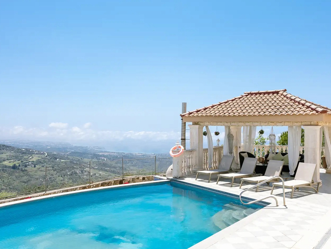 Villa, 5 bedrooms — 100