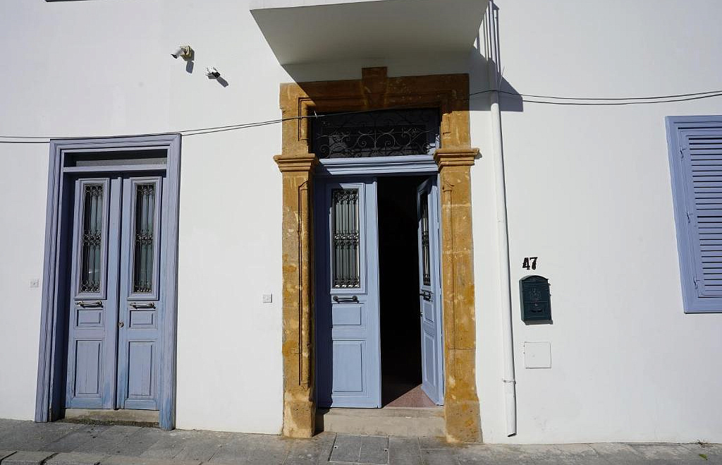 Photo 3