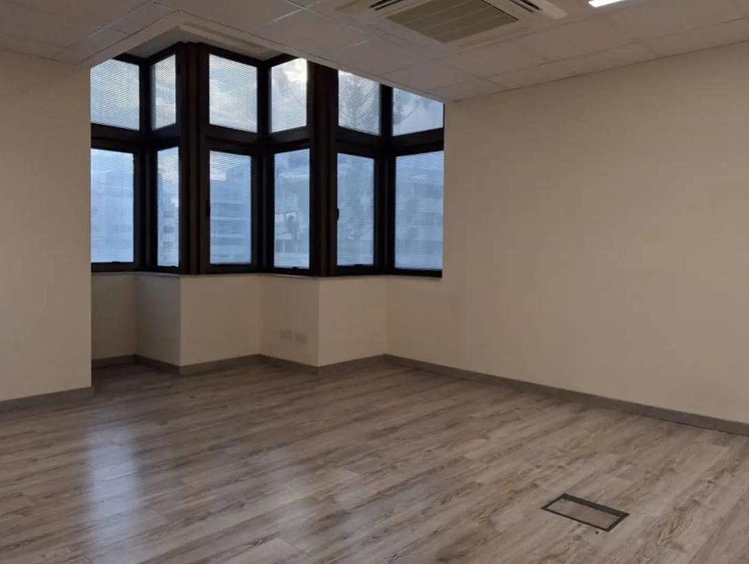 Офис на Кипре