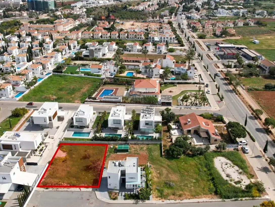 Land in Famagusta
