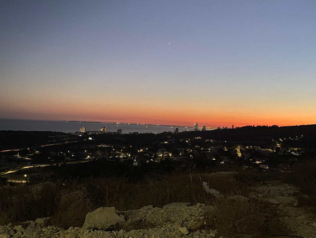 Земля в Лимассоле