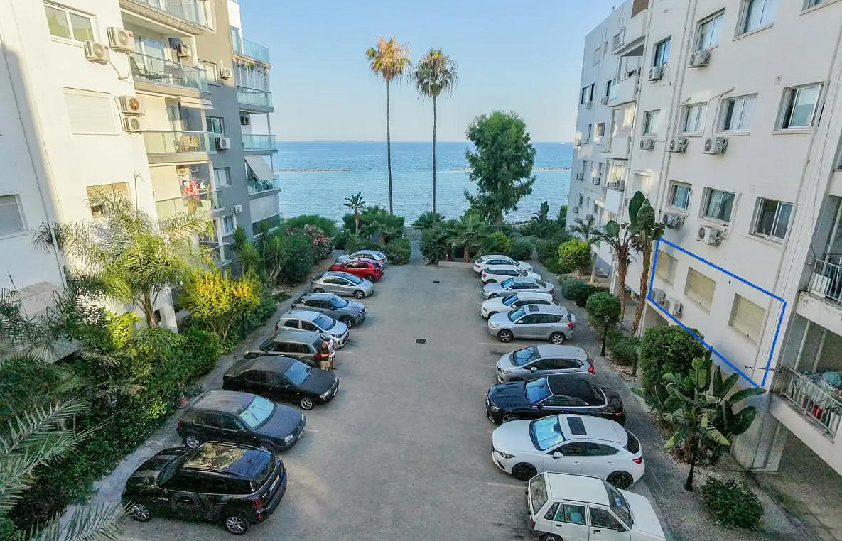 3-bedroom apartment in Potamos Germasogeias, Limassol