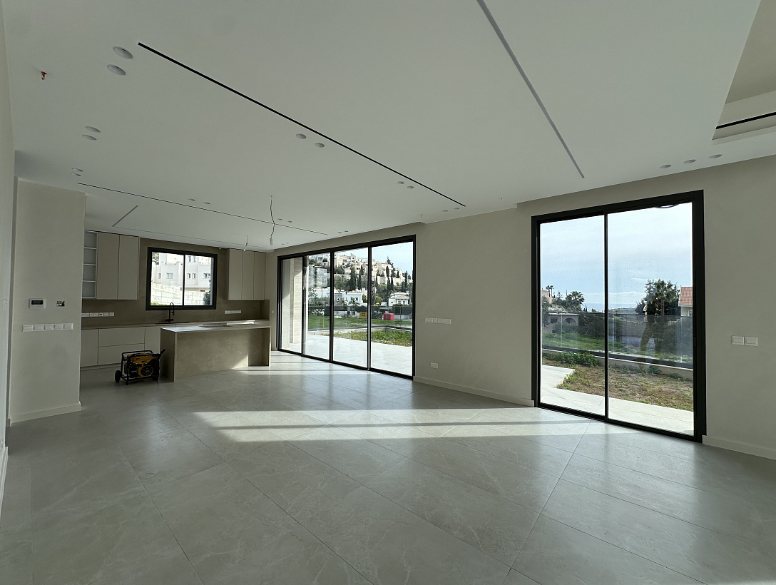New villa in Limassol