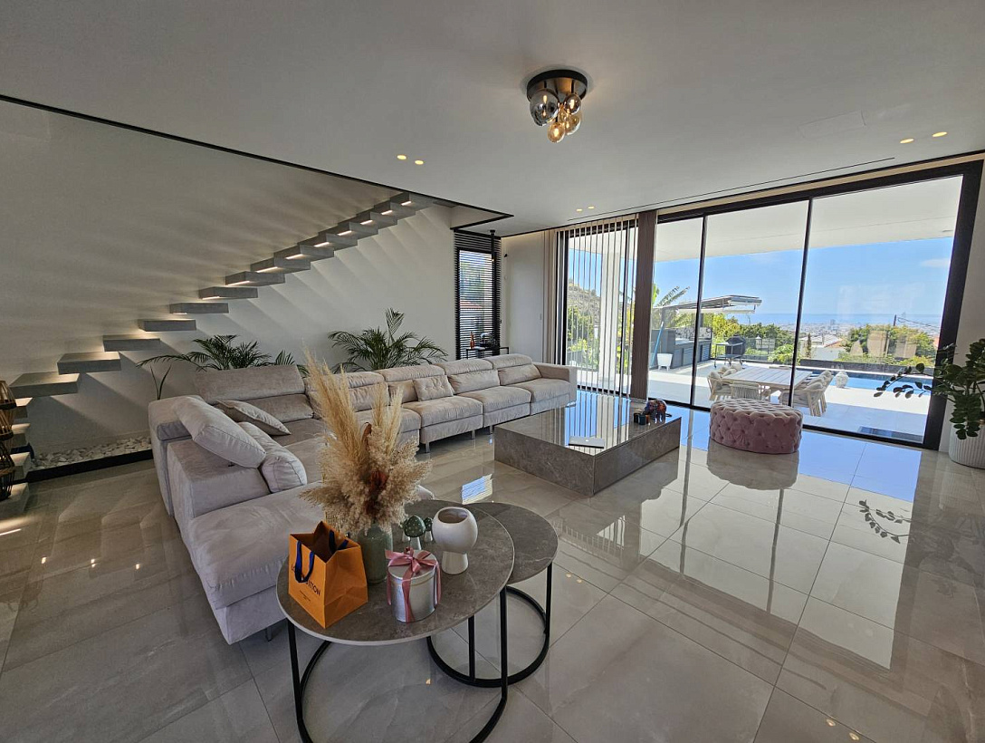 New villa in Limassol