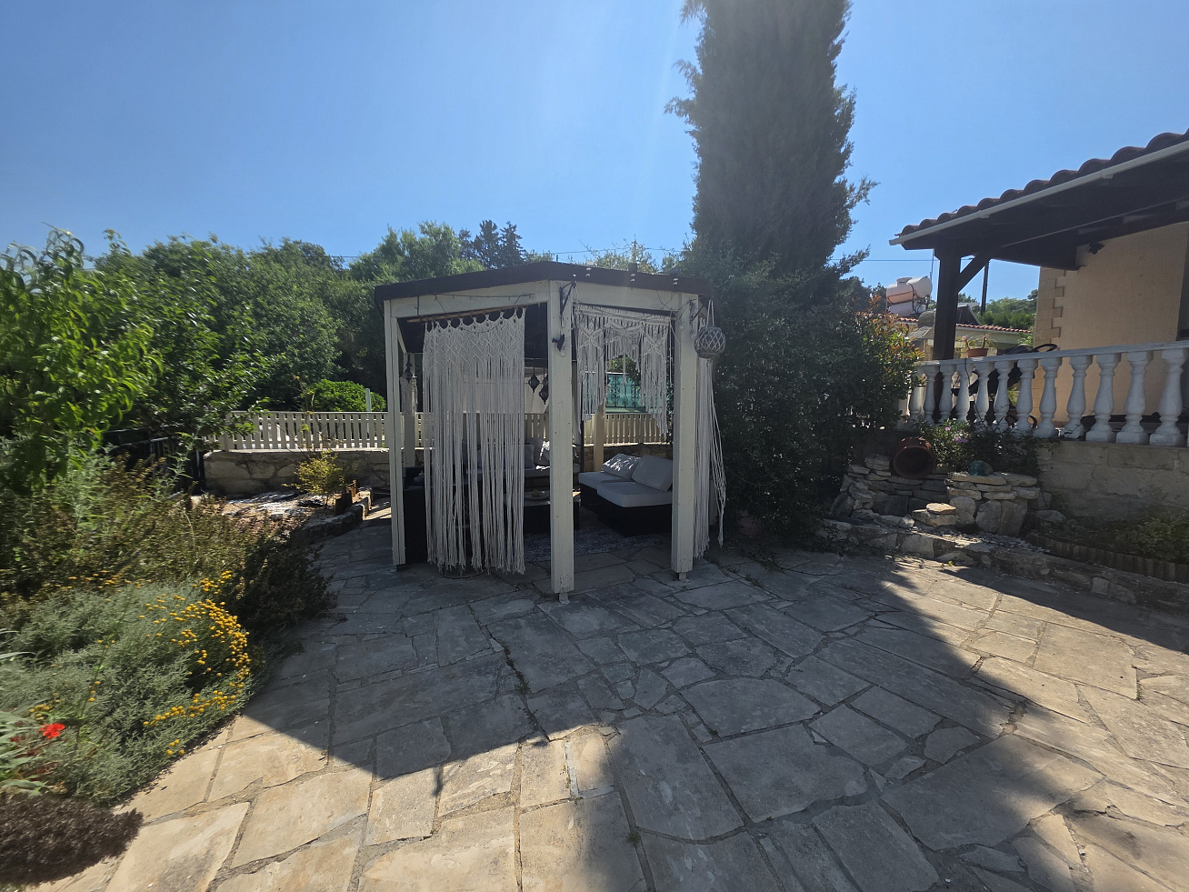 Photo 26