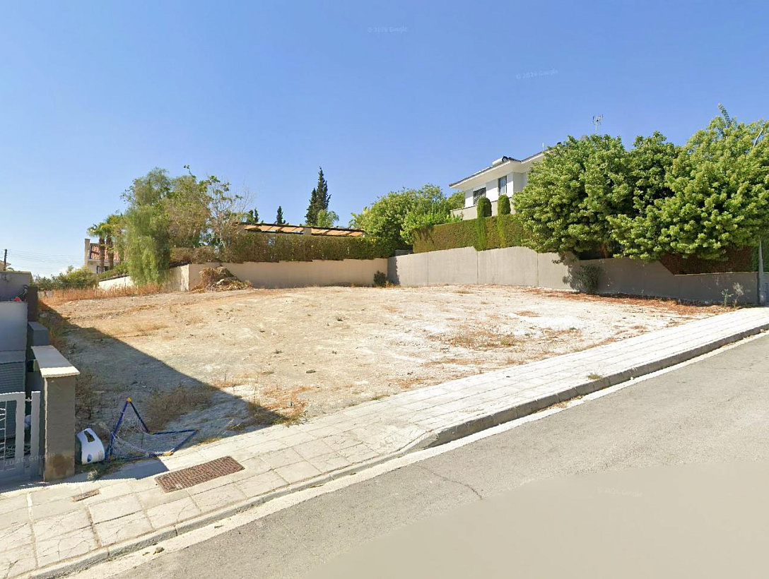 Land in Limassol