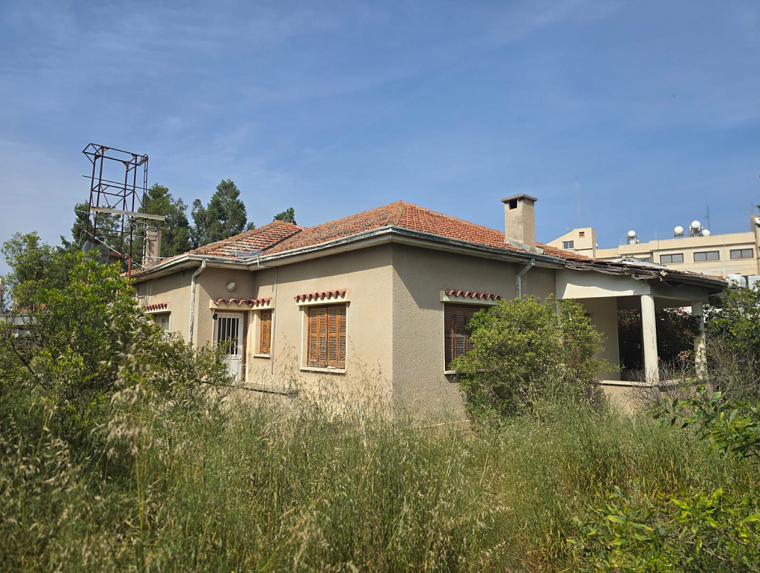 Land in Larnaca