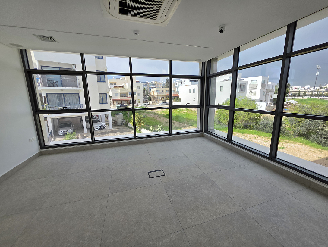 Офис на Кипре