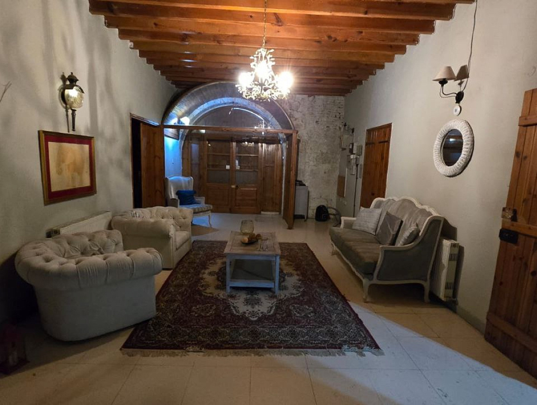 Коммерческое здание в Лимассоле