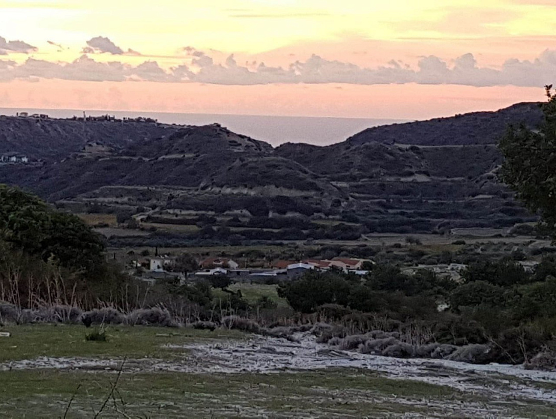 Земля в Лимассоле