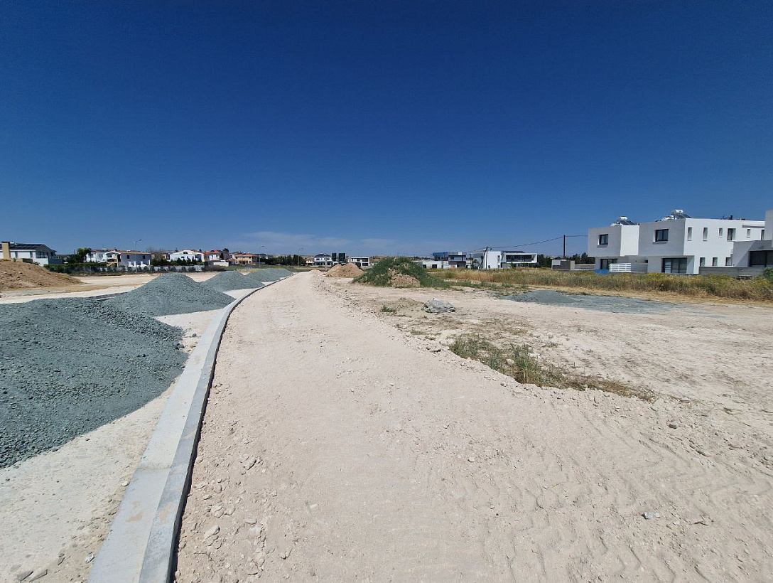 Land in Larnaca