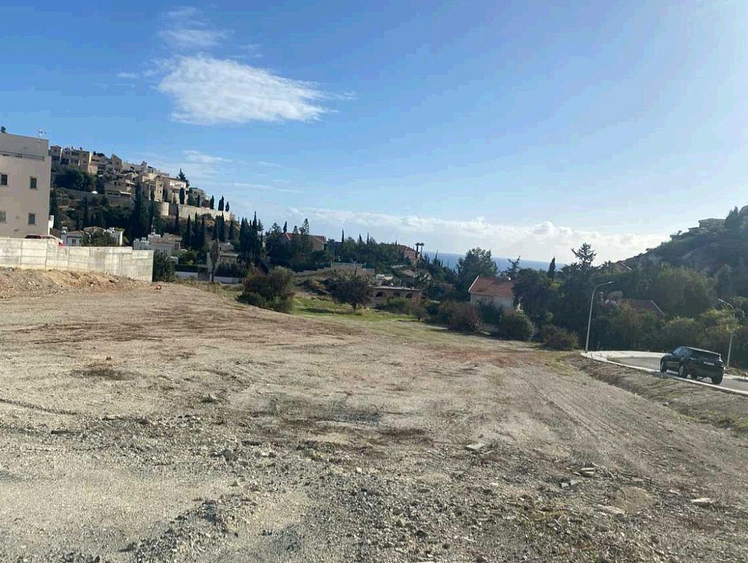 Land in Limassol