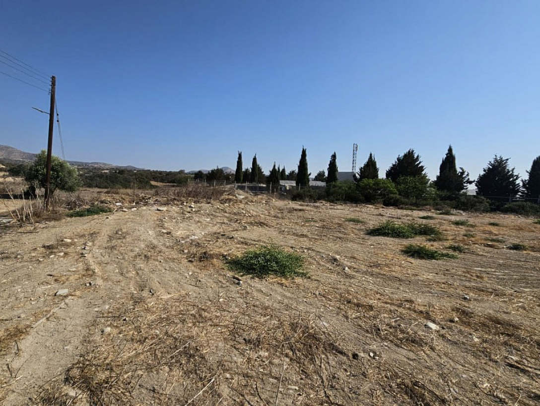 Land in Larnaca