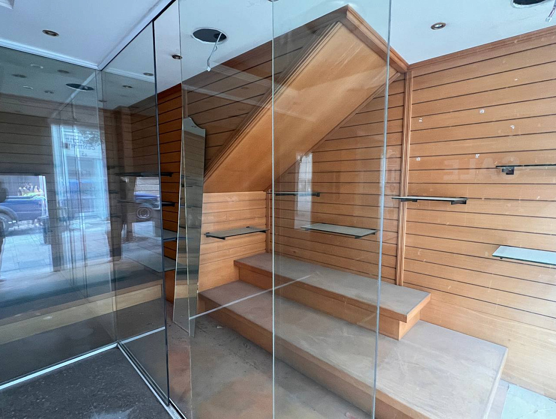 Новое коммерческое здание в Пафосе