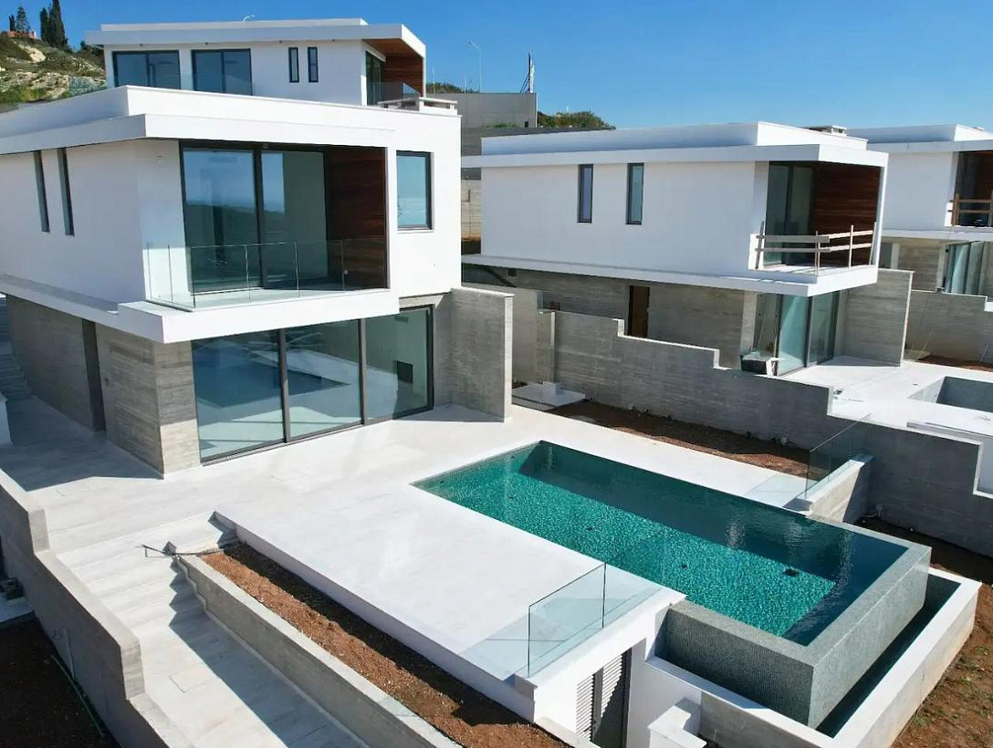 New villa in Limassol