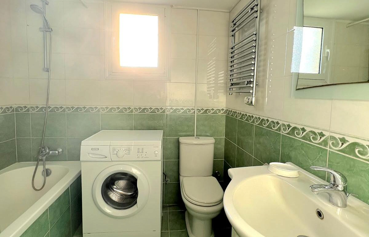 Photo 9