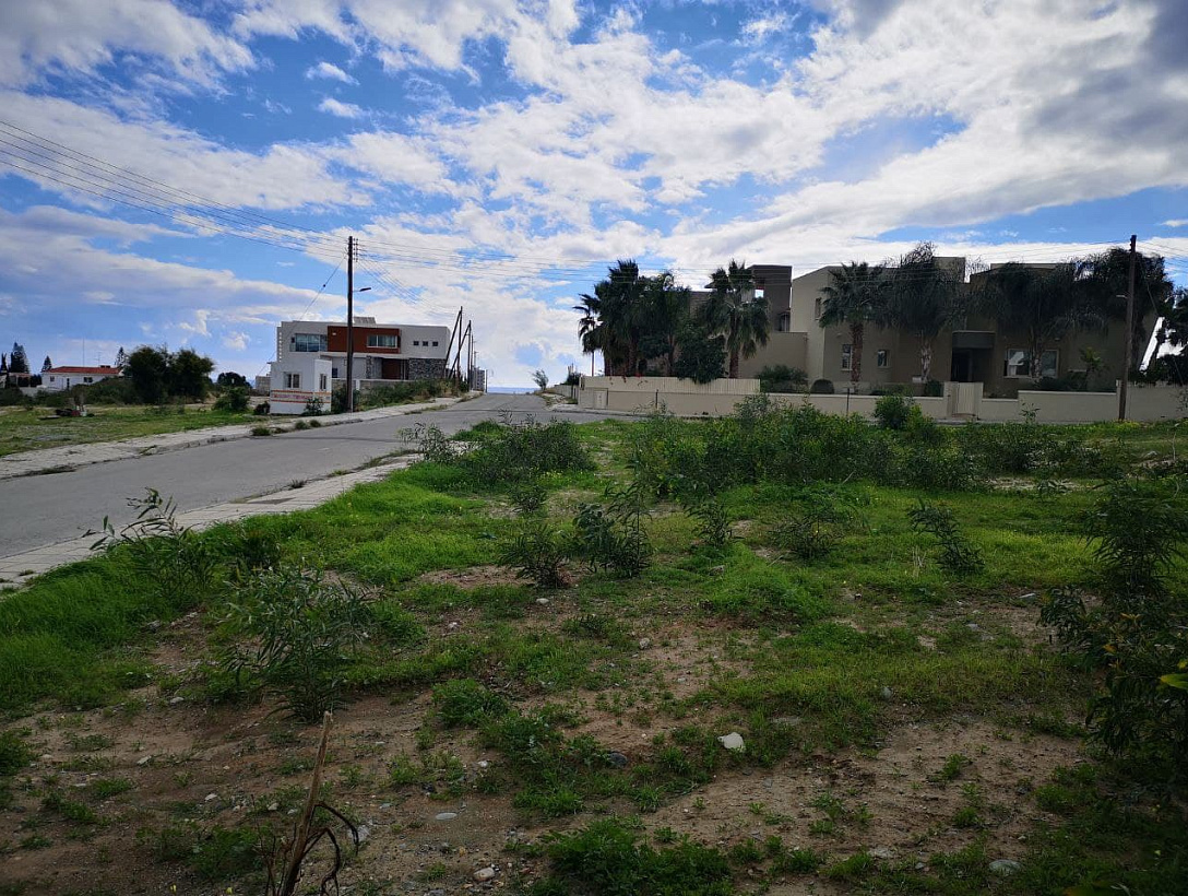 Land in Limassol