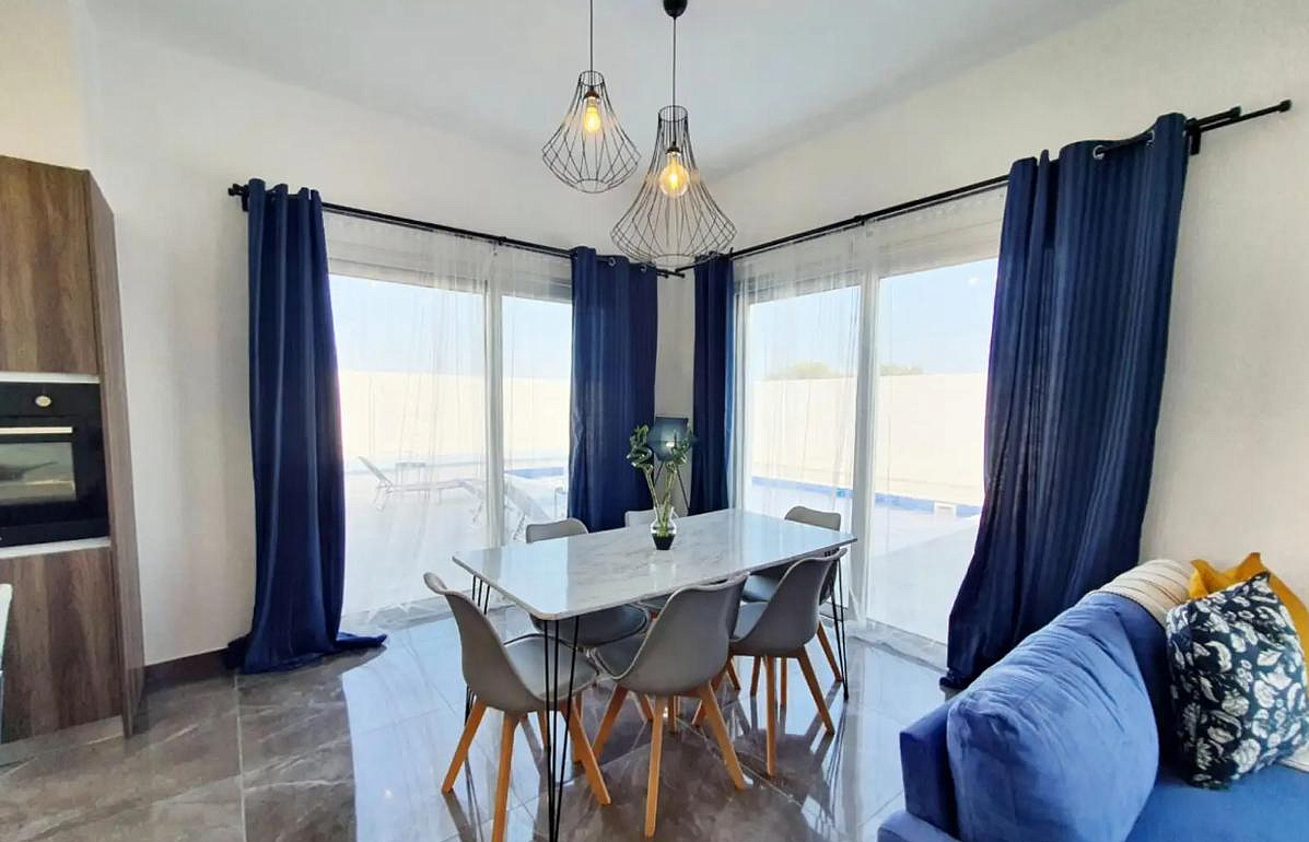 4-bedroom villa in Akrotiri, Limassol 2