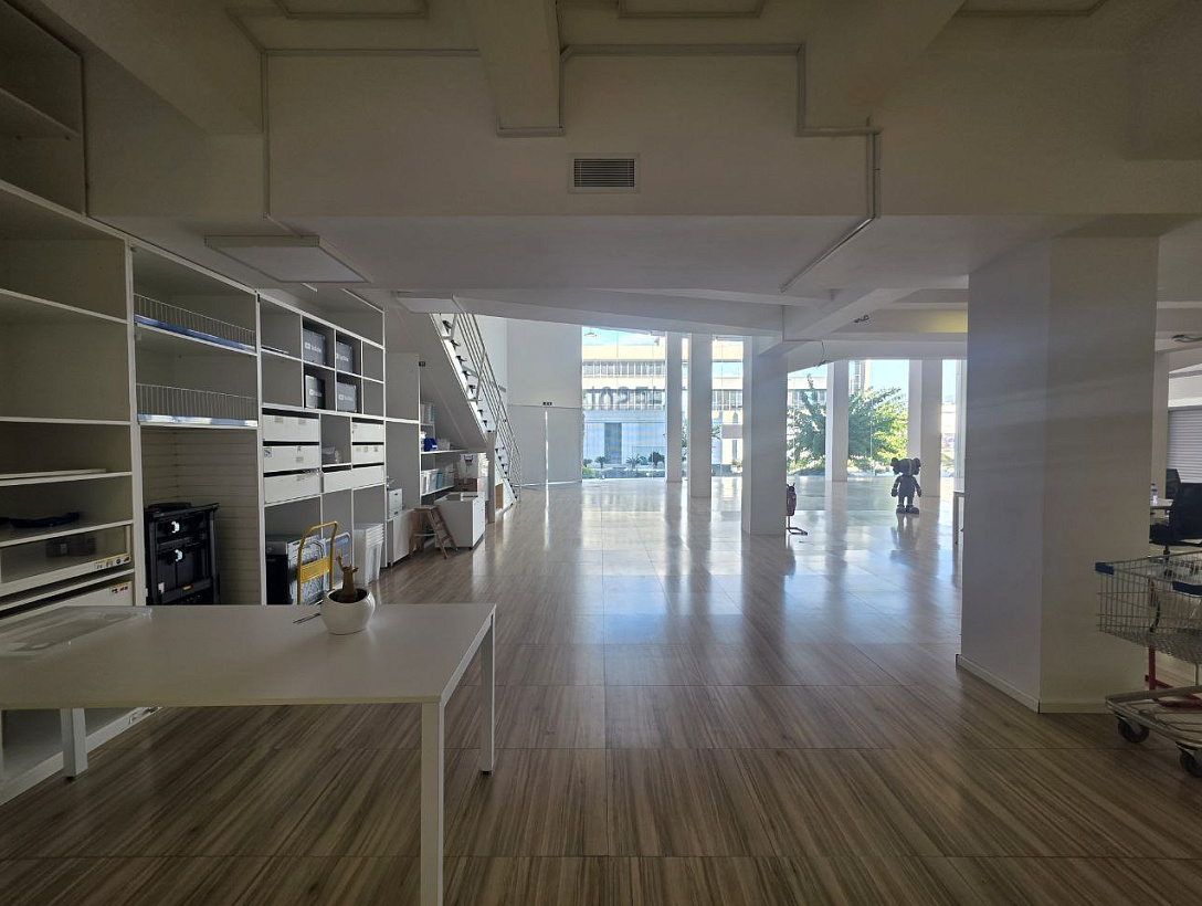 Коммерческое здание в Лимассоле