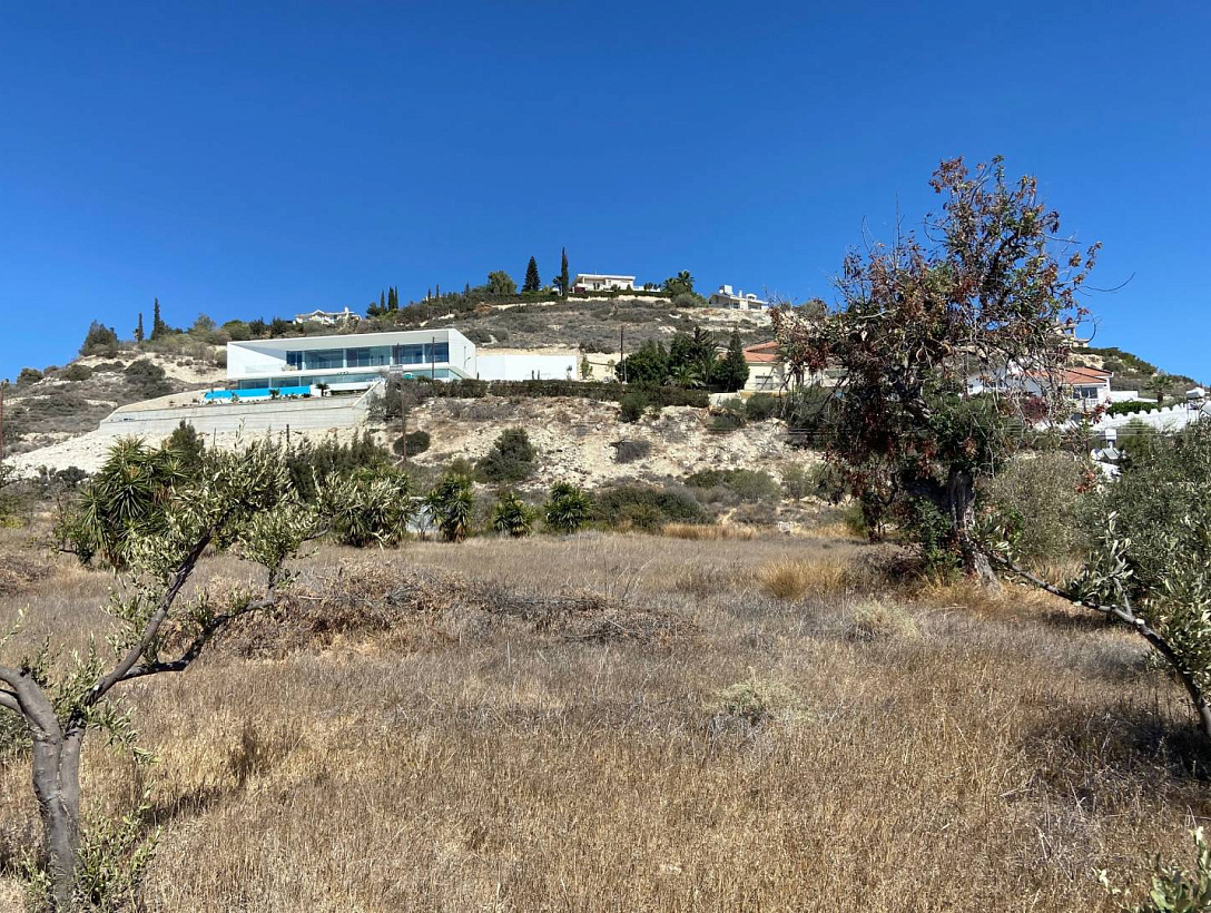 Land in Limassol