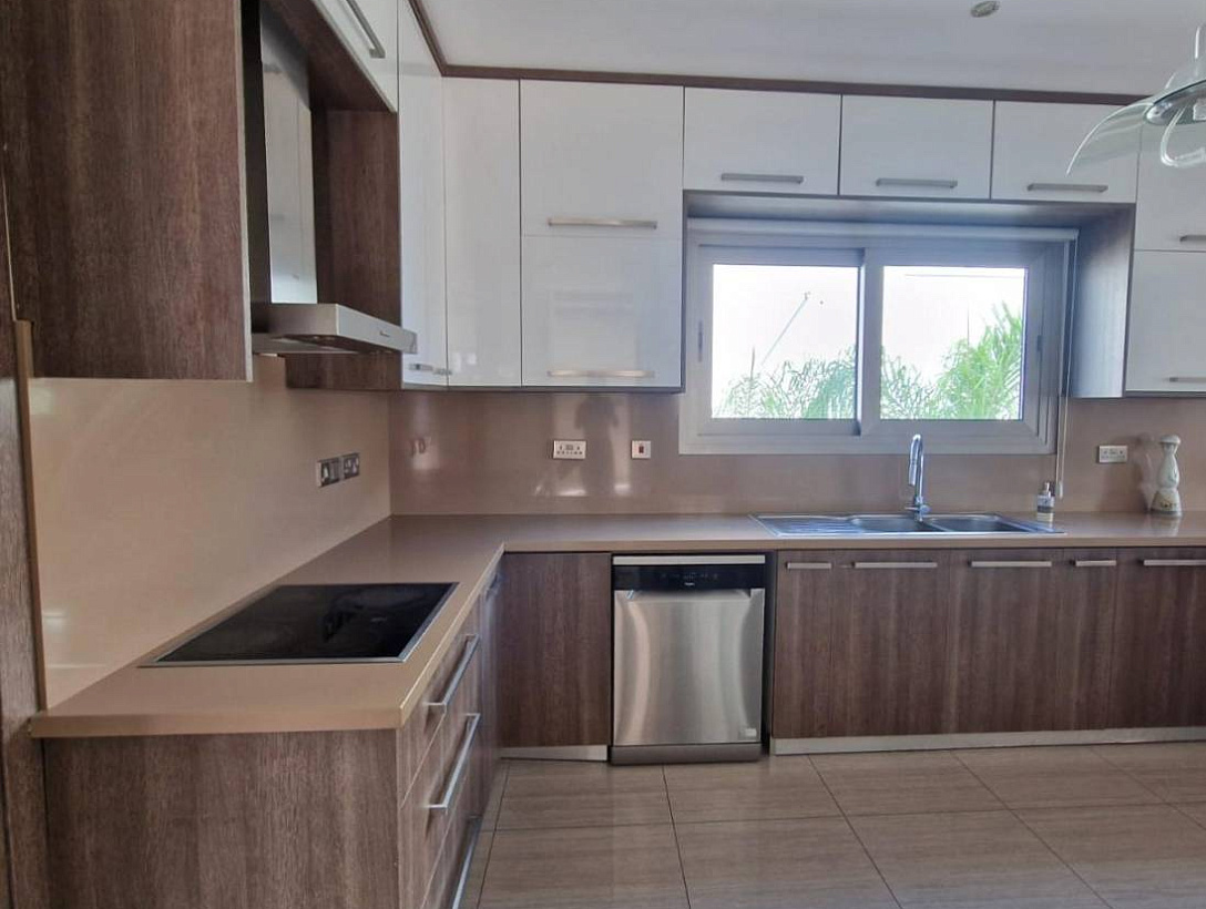 New villa in Limassol