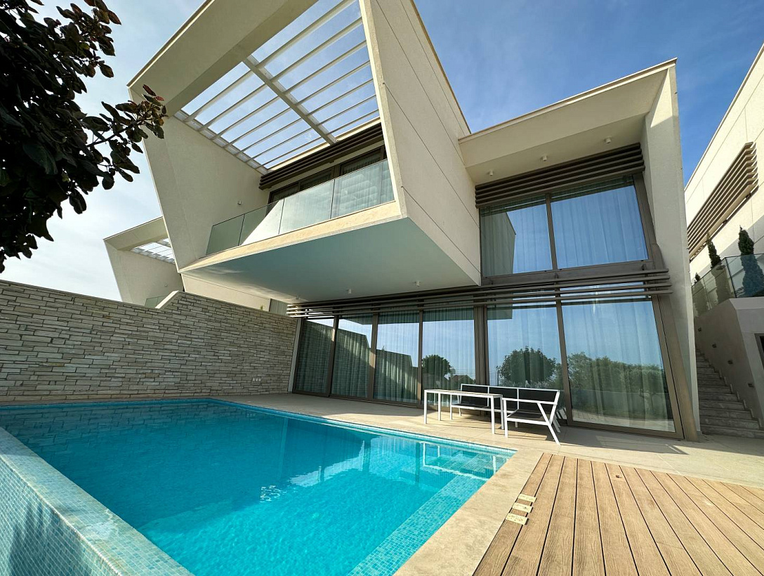 New villa in Limassol