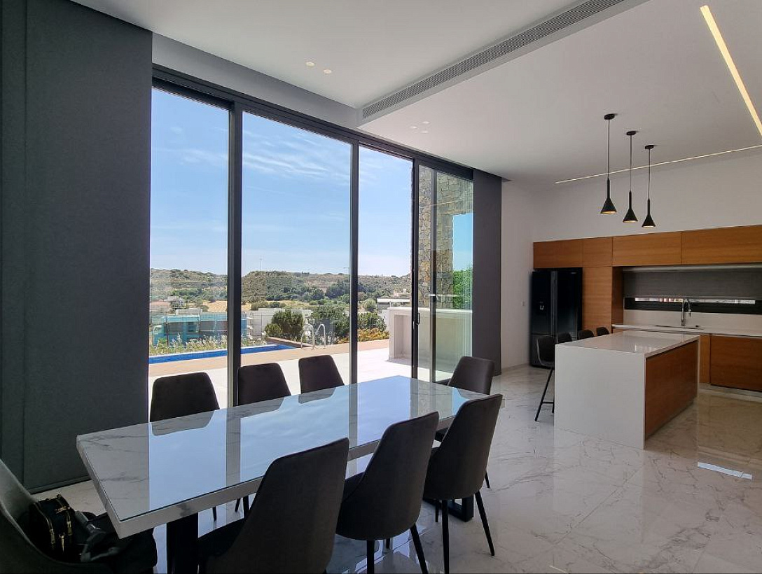 New villa in Limassol