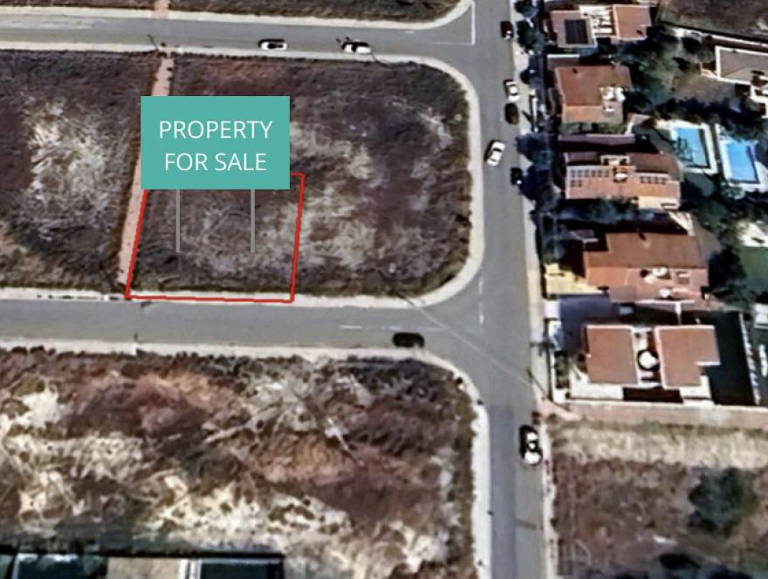 Земля в Никосии