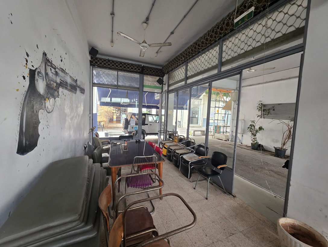 Бар / кофейня / снек-бар в самом центре старого города в Лимассоле