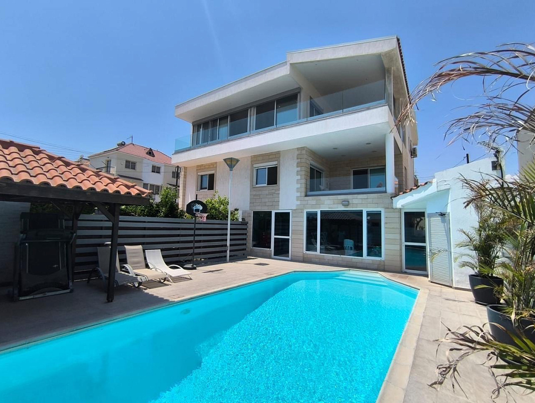 Villa in Limassol