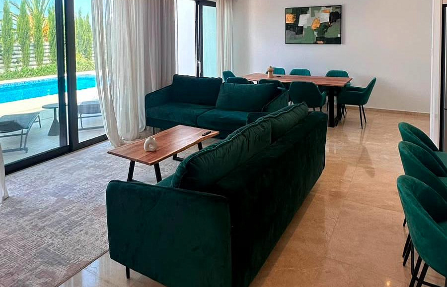 3-bedroom villa in Sea Caves, Paphos 2