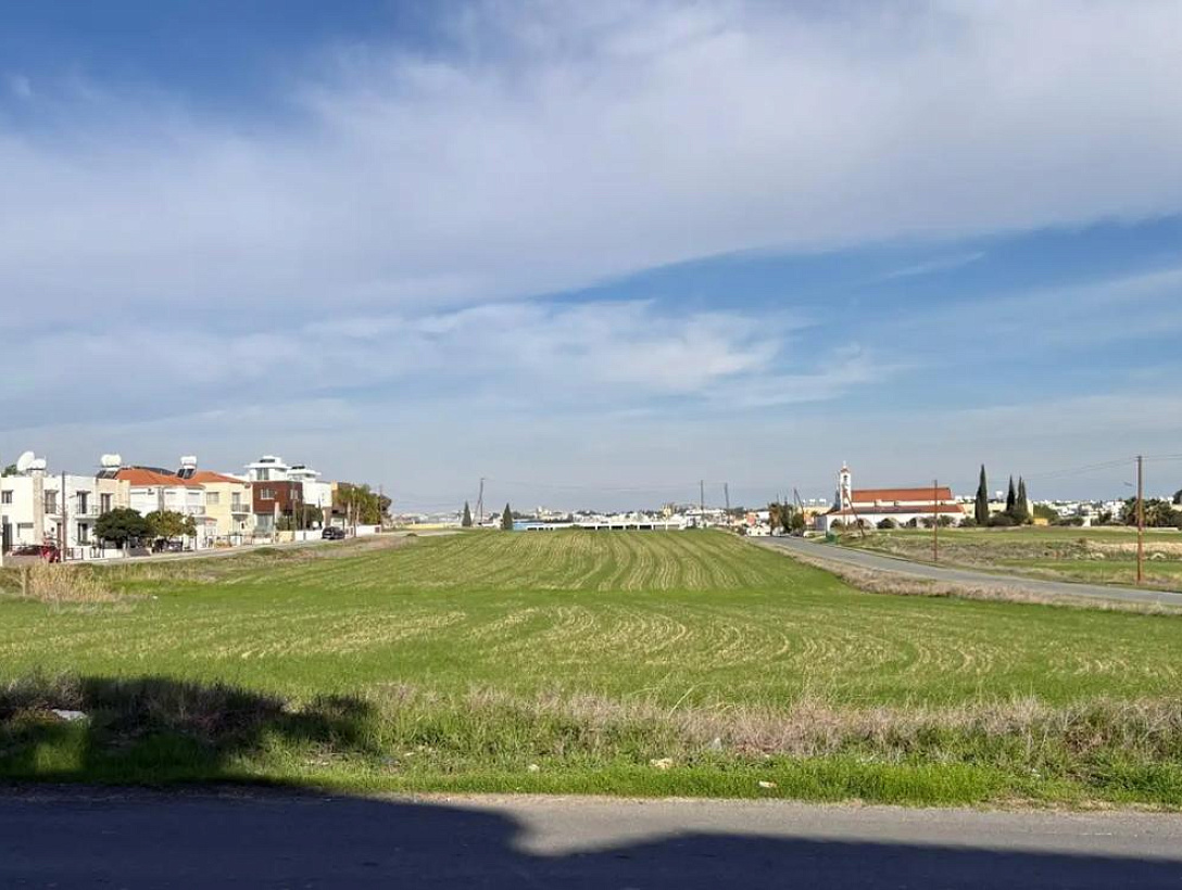 Land in Larnaca