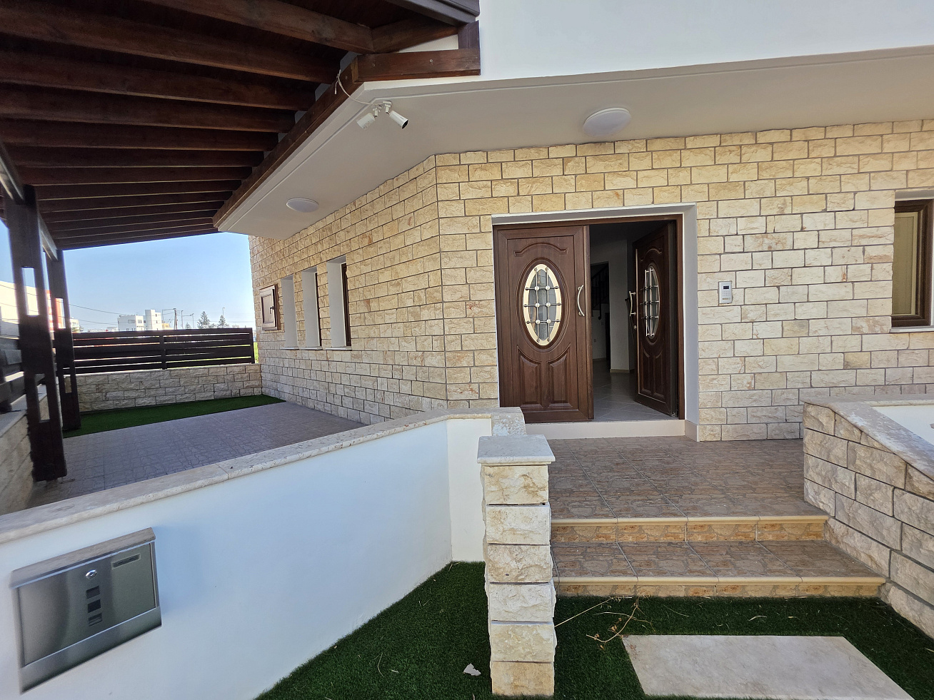Villa, 6 bedrooms — 24