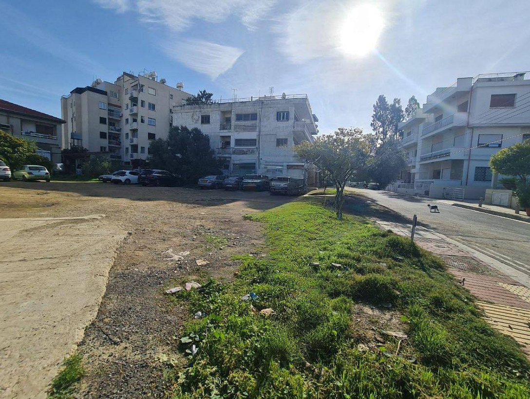 Land in Nicosia