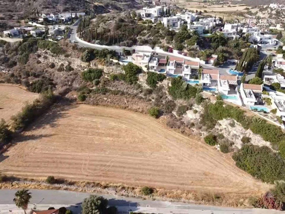 Land in Limassol