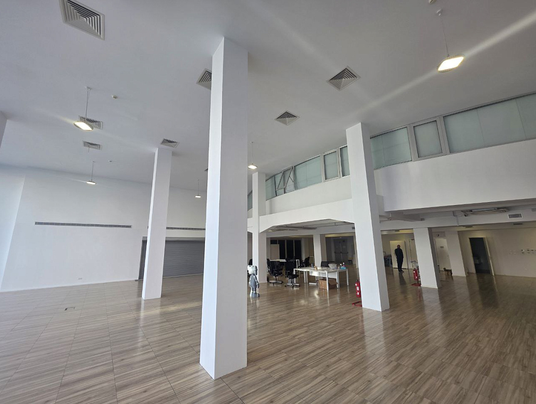 Коммерческое здание в Лимассоле