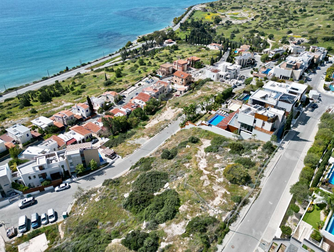 Land in Limassol