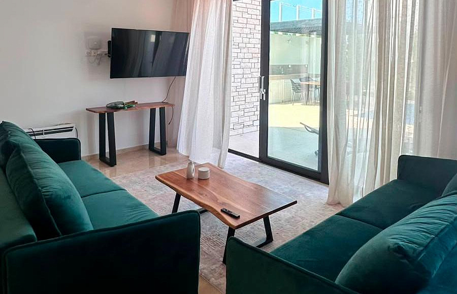 3-bedroom villa in Sea Caves, Paphos 5