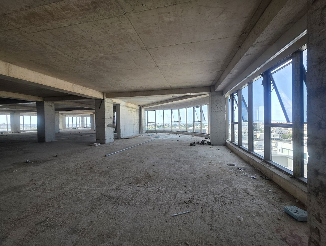 Новый  в Пафосе