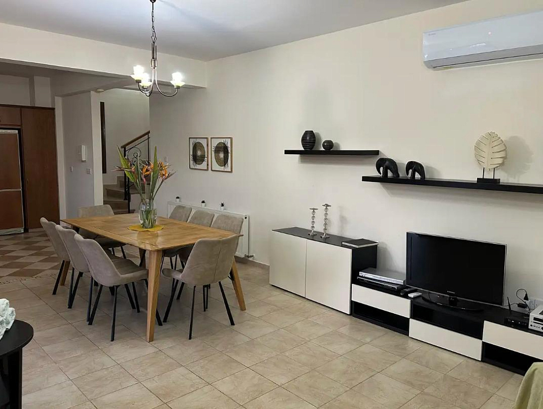 Apartment, 2 bedrooms — 38