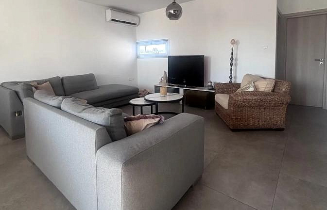 3-bedroom apartment in Zakaki, Limassol — 4